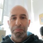 צביקה  אבא של גורי וגילי